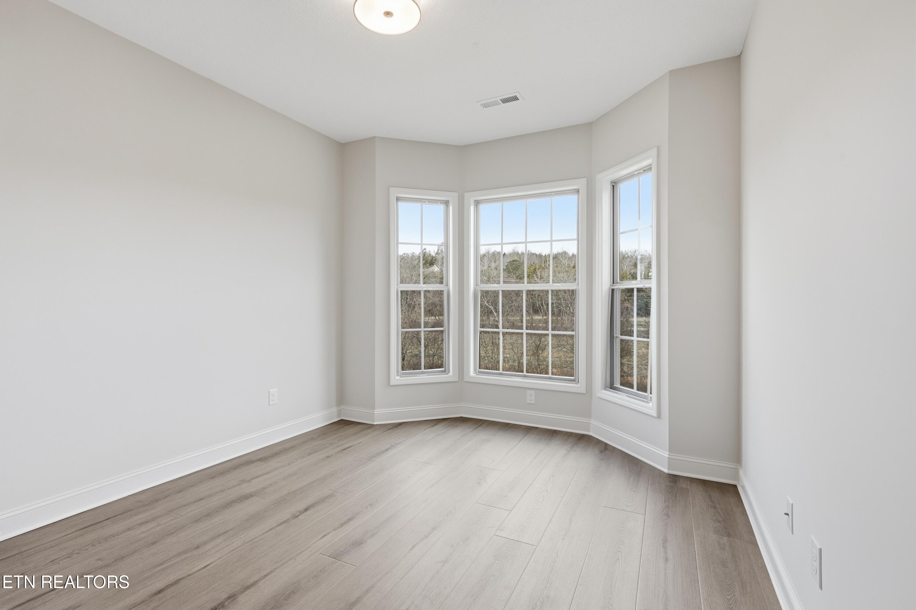 2040 Hickory Reserve Road Knoxville, TN 37932 - Photo 11 of 20 2040-10