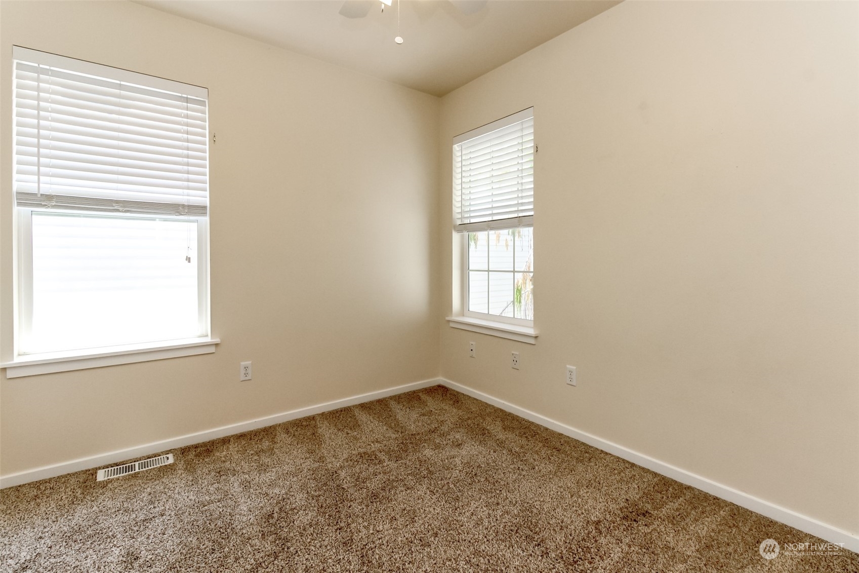 1416 Rooklidge Street DuPont, WA 98327 - Photo 17 of 26 Gallery Image 17