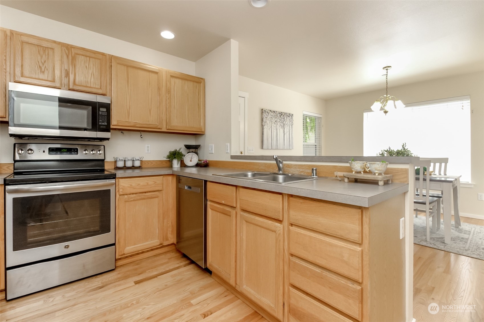 1416 Rooklidge Street DuPont, WA 98327 - Photo 10 of 26 Gallery Image 10