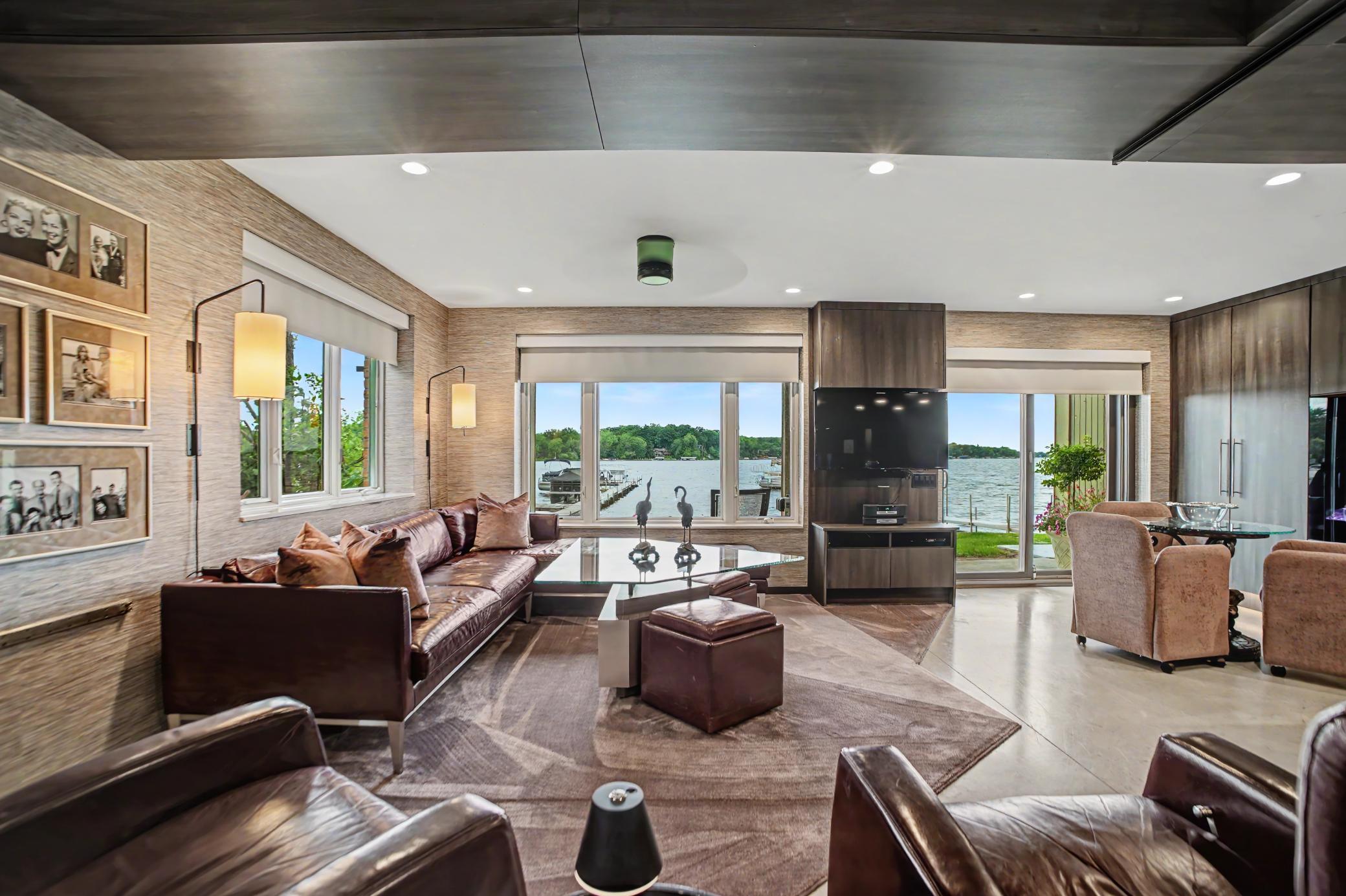101 Wildwood Beach Road, Unit 2 Mahtomedi, MN 55115 - Photo 2 of 42