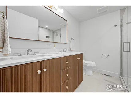 a picture of a black and white photo