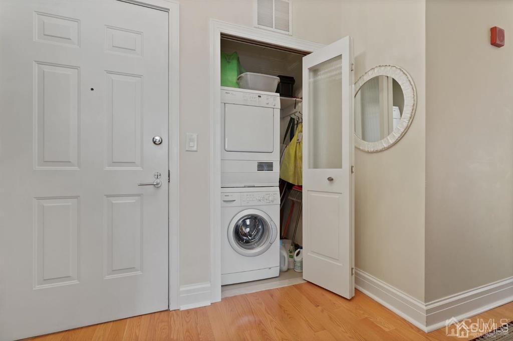 1 Spring Street, Unit 2105 New Brunswick, NJ 08901 - Photo 15 of 36
