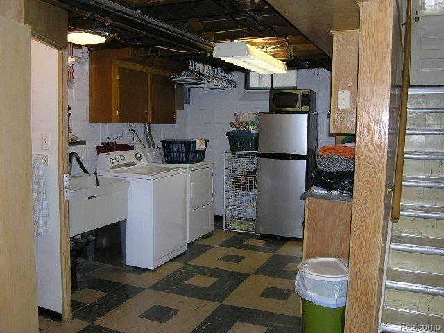 943 Rivard Boulevard Grosse Pointe, MI 48230 - Photo 4 of 20 943 Rivard 006