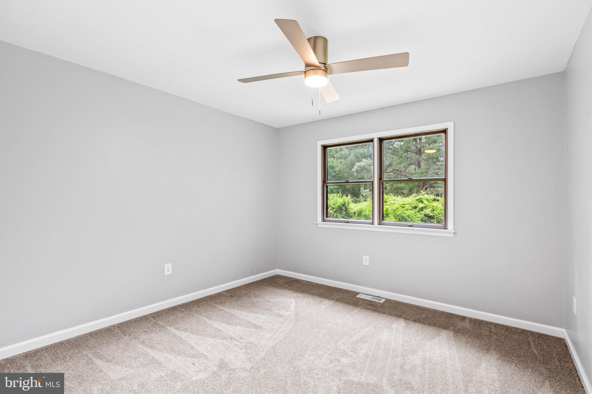 15 Raft Road Ocean Pines, MD 21811 - Photo 22 of 53 an empty room with a window