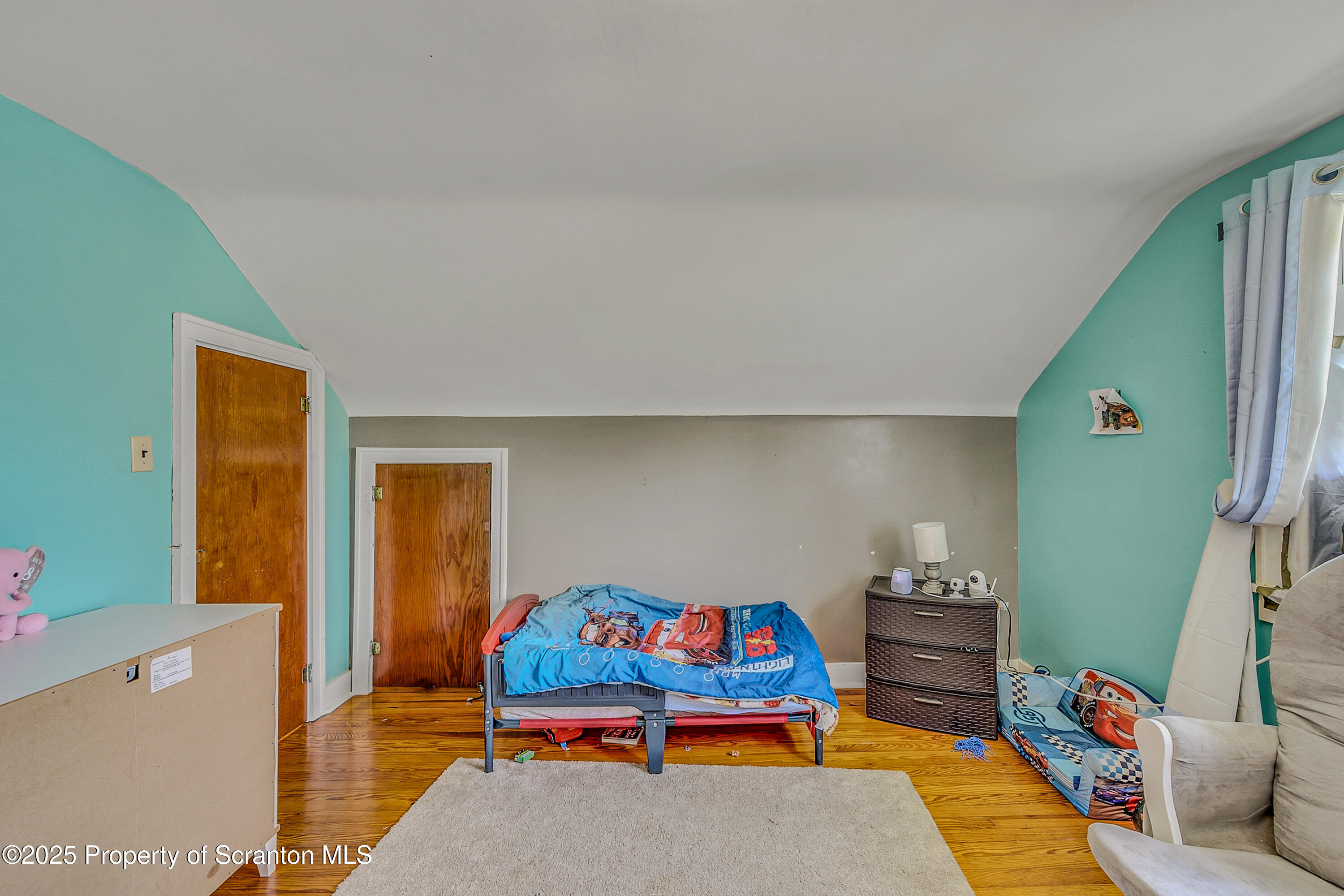 723 Chestnut Street Eynon, PA 18403 - Photo 29 of 34 a living room with furniture