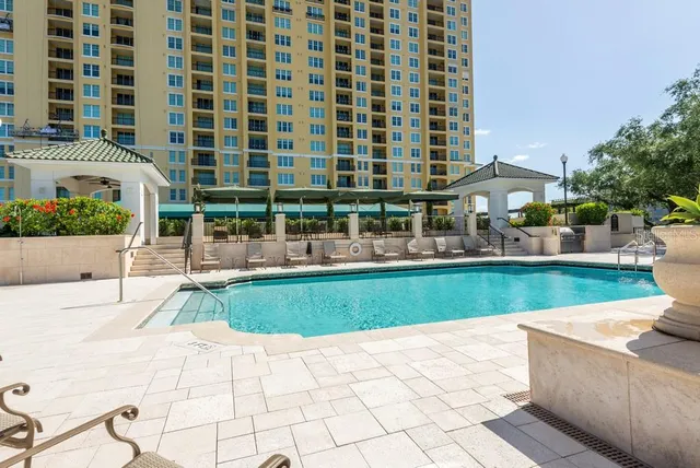 $3,450 | 345 Bayshore Boulevard, Unit P6, Tampa, FL 33606
