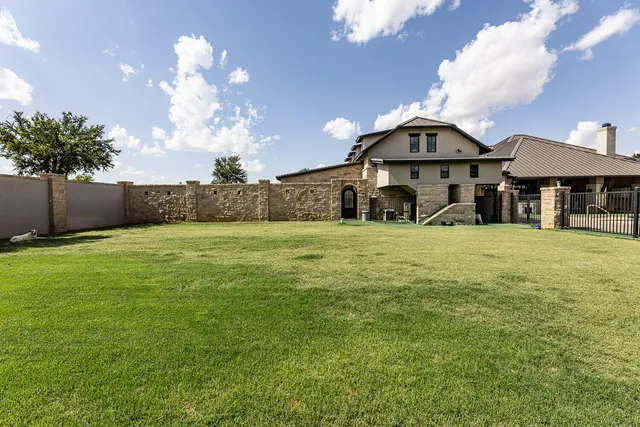 $1,800,000 | 8117 County Road 6220, Shallowater, TX 79363