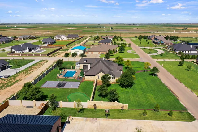 $1,800,000 | 8117 County Road 6220, Shallowater, TX 79363
