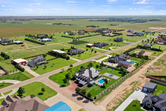 $1,800,000 | 8117 County Road 6220, Shallowater, TX 79363