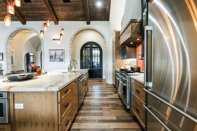 $1,800,000 | 8117 County Road 6220, Shallowater, TX 79363