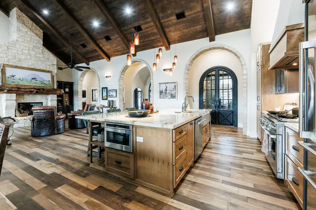 $1,800,000 | 8117 County Road 6220, Shallowater, TX 79363