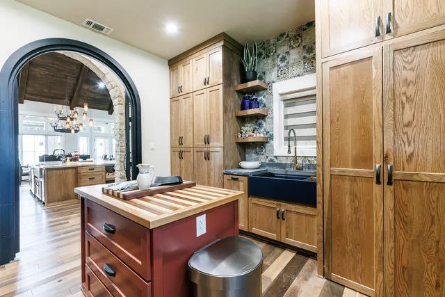 $1,800,000 | 8117 County Road 6220, Shallowater, TX 79363