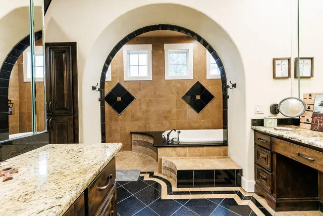 $1,800,000 | 8117 County Road 6220, Shallowater, TX 79363