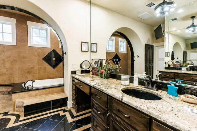 $1,800,000 | 8117 County Road 6220, Shallowater, TX 79363