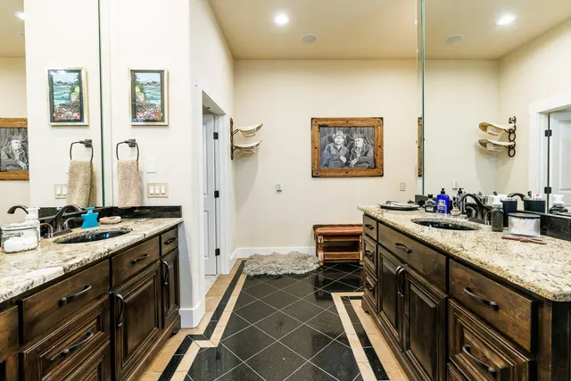 $1,800,000 | 8117 County Road 6220, Shallowater, TX 79363