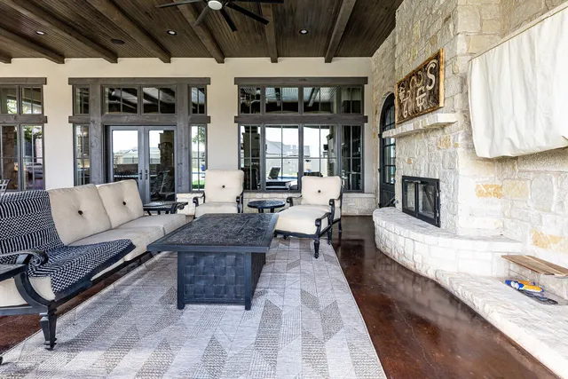 $1,800,000 | 8117 County Road 6220, Shallowater, TX 79363