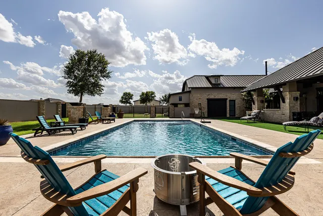 $1,800,000 | 8117 County Road 6220, Shallowater, TX 79363