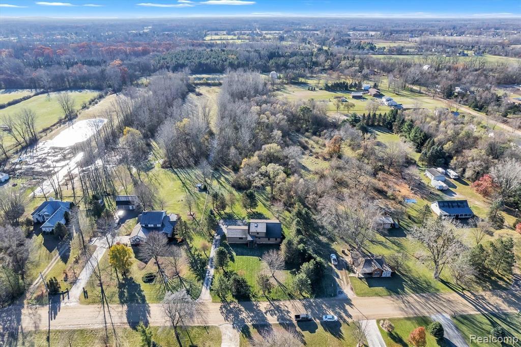 47111 Hull Road Belleville, MI 48111 - Photo 3 of 46