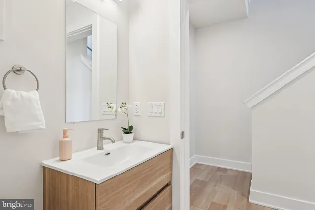 a view of a backyard with sitting area