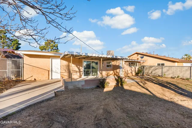 $399,999 | 38640 Larkin Avenue, Palmdale, CA 93550