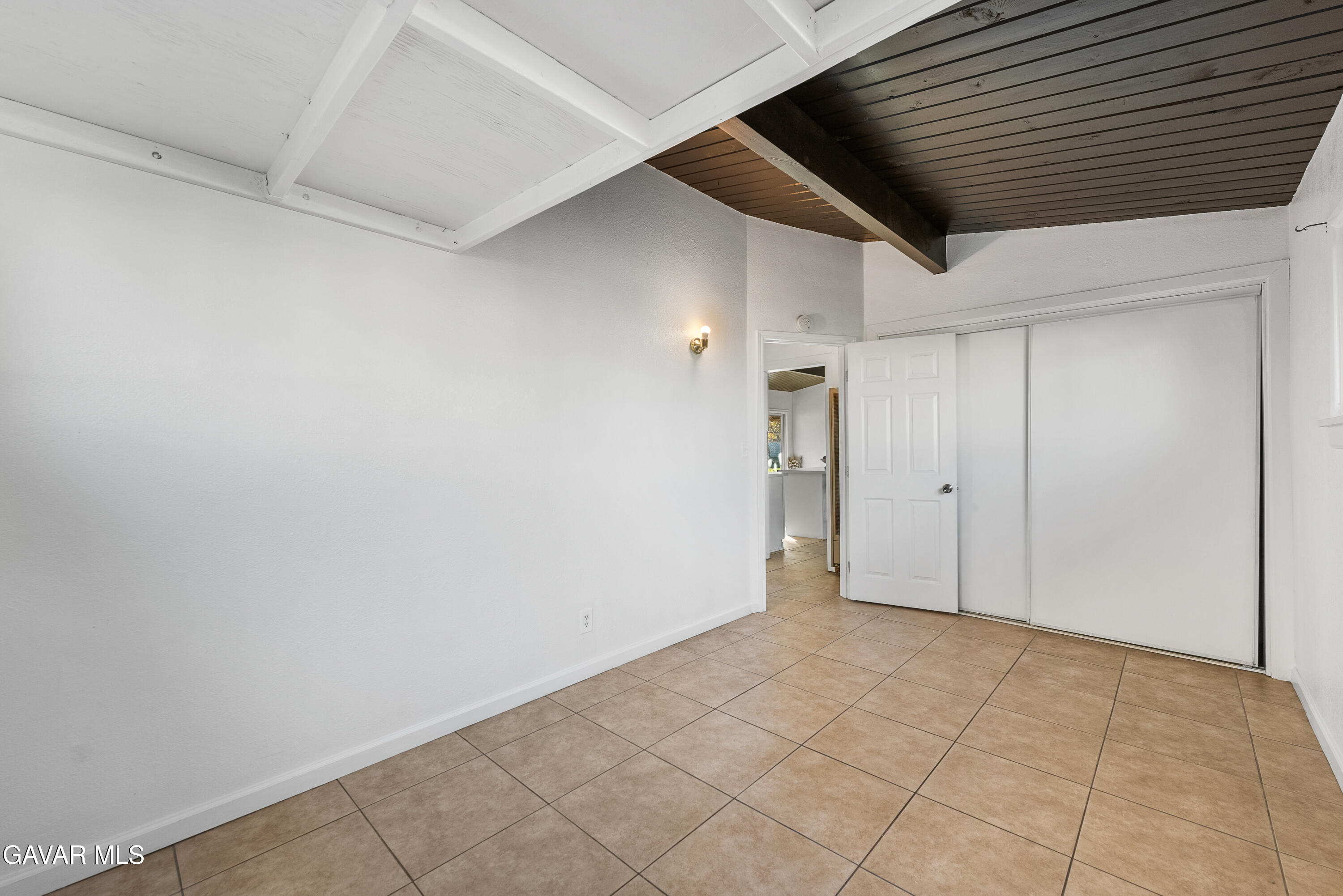 38640 Larkin Avenue Palmdale, CA 93550 - Photo 30 of 38 a view of an empty room