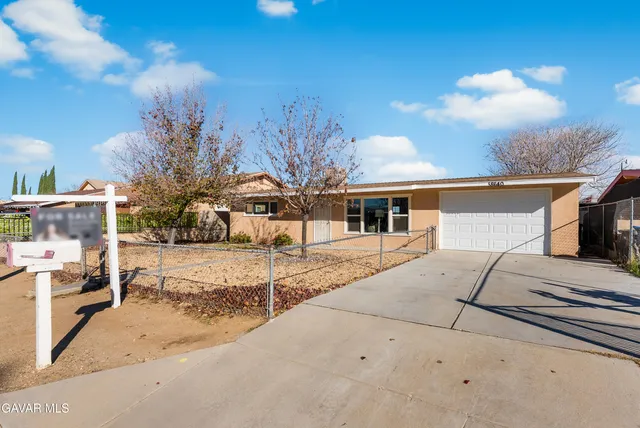 $399,999 | 38640 Larkin Avenue, Palmdale, CA 93550