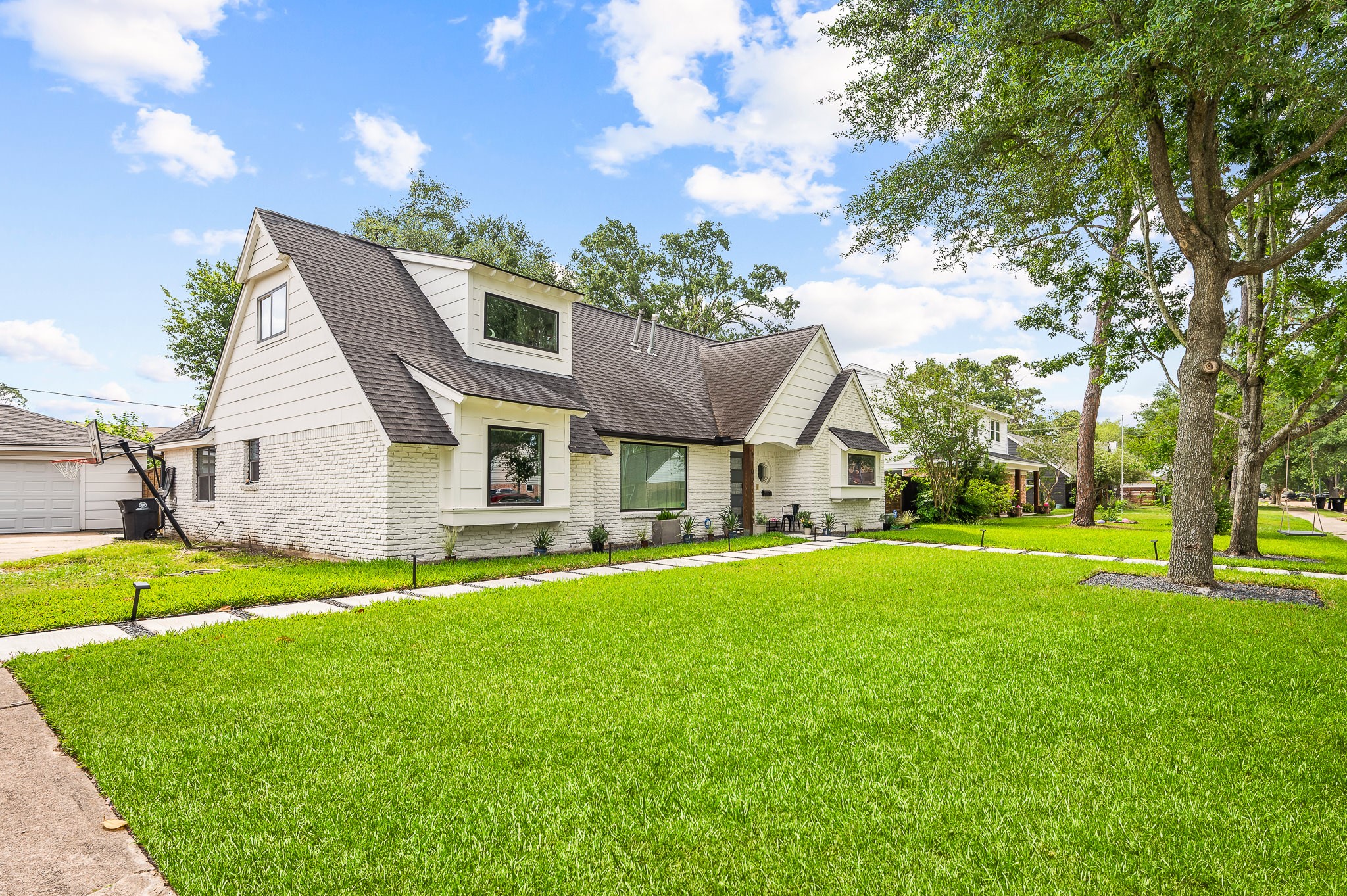 2102 Teague Road Houston, TX 77080 - Photo 3 of 42