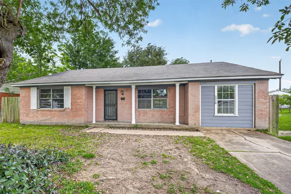 $1,950 | 4118 Sunflower Street, Houston, TX 77051