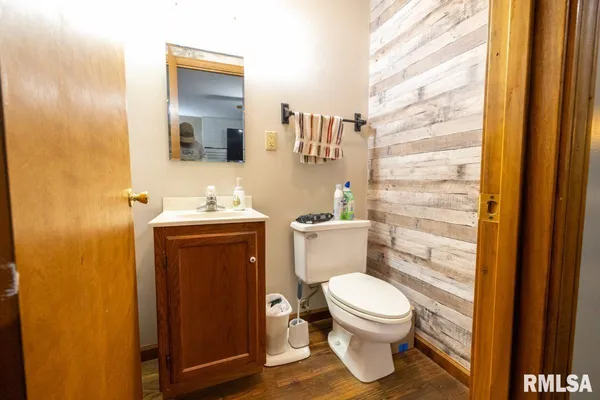 $193,845 | 1380 Highway 45, Vienna, IL 62995