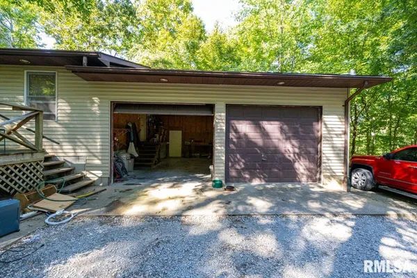 $193,845 | 1380 Highway 45, Vienna, IL 62995