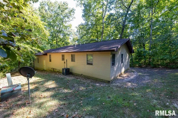 $193,845 | 1380 Highway 45, Vienna, IL 62995