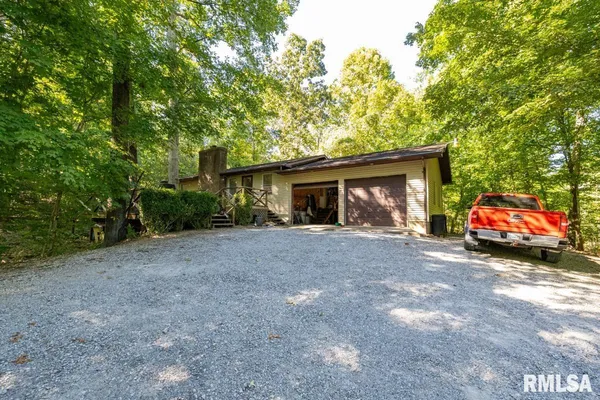 $193,845 | 1380 Highway 45, Vienna, IL 62995