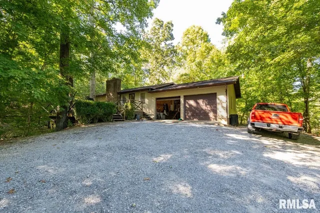 $197,000 | 1380 Highway 45, Vienna, IL 62995