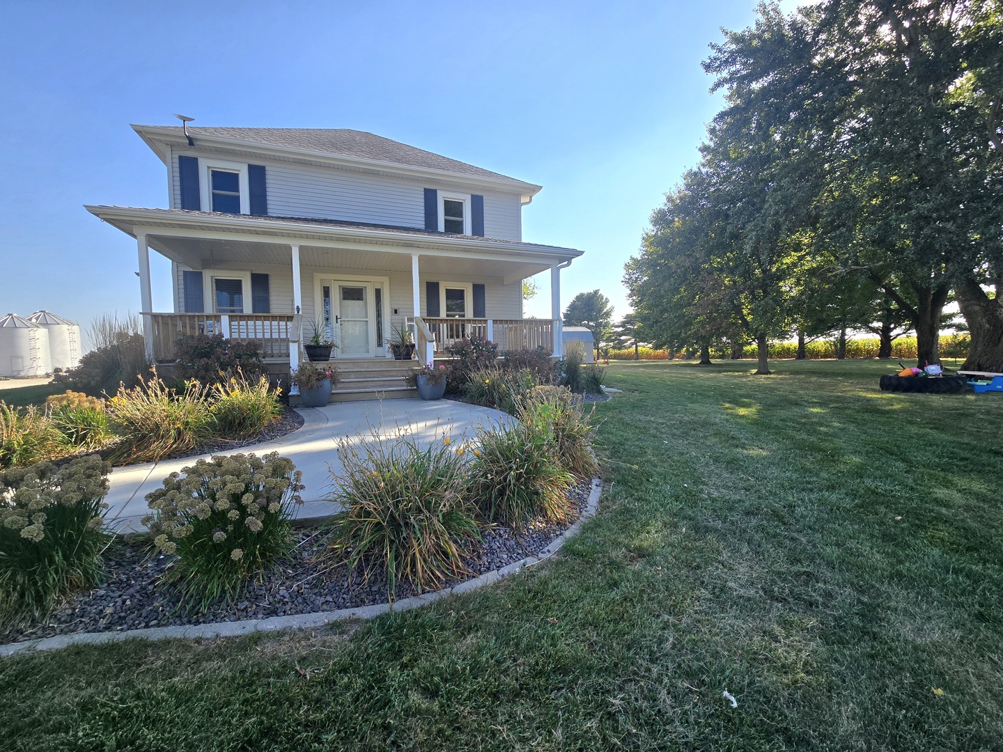 523 East 2900 North Road Clifton, IL 60927 - Photo 1 of 46