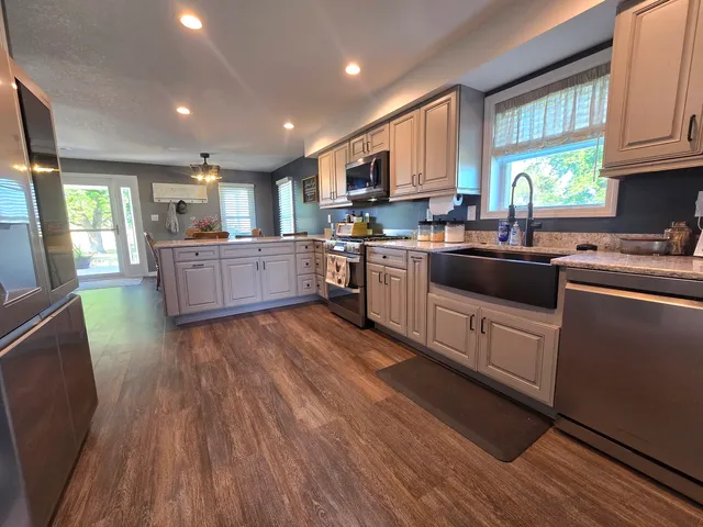 $297,000 | 523 East 2900 North Road, Clifton, IL 60927