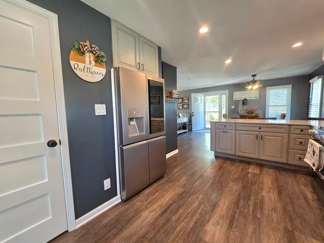 $297,000 | 523 East 2900 North Road, Clifton, IL 60927