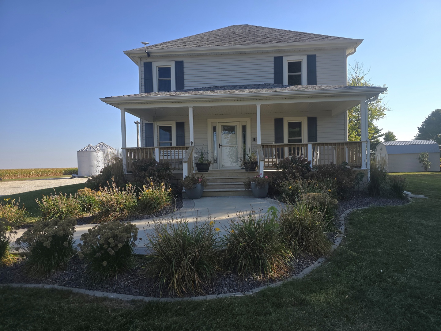 523 East 2900 North Road Clifton, IL 60927 - Photo 2 of 46