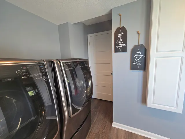 $297,000 | 523 East 2900 North Road, Clifton, IL 60927