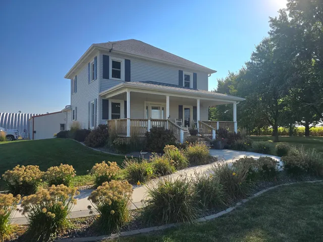 $297,000 | 523 East 2900 North Road, Clifton, IL 60927