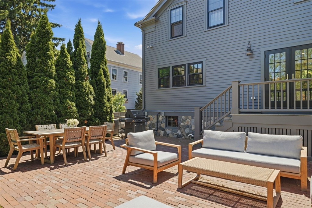 31 Elm Street Marblehead, MA 01945 - Photo 35 of 39