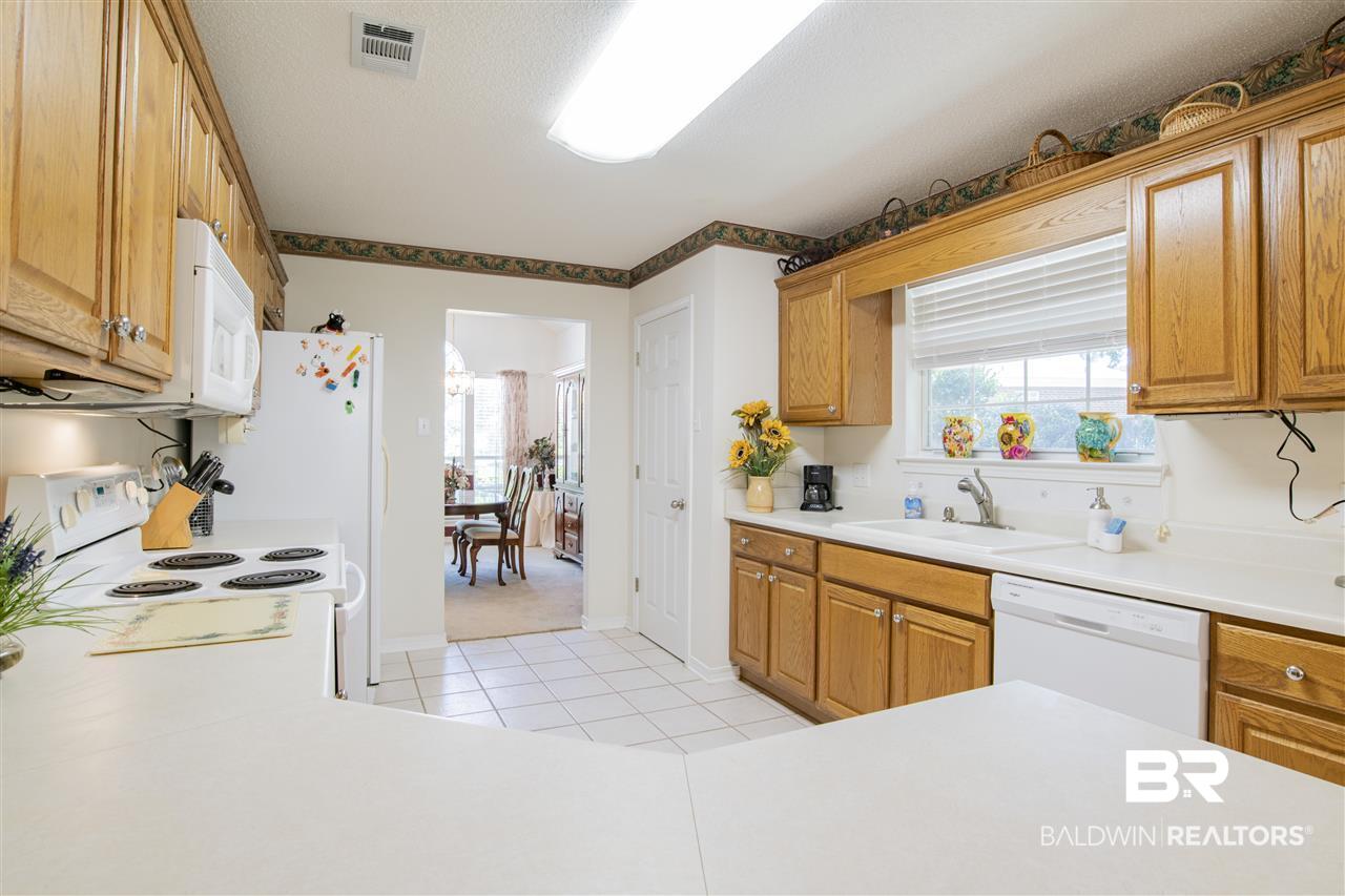9602 Nottingham Court Daphne, AL 36526 - Photo 10 of 18