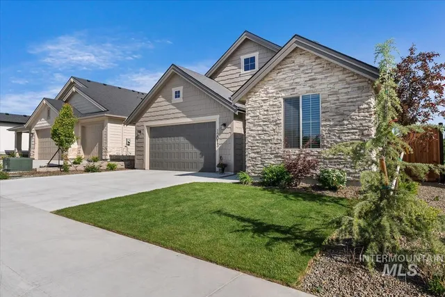 $679,900 | 12013 West Zamalek Court, Kuna, ID 83634