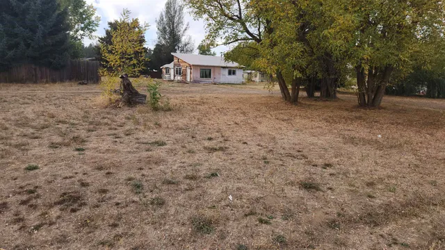 $250,000 | 107 Fir Avenue, Deer Park, WA 99006