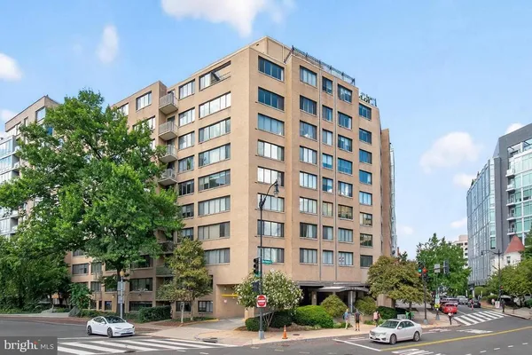 $2,400 | 2201 L Street Northwest, Unit 316, Washington, DC 20037