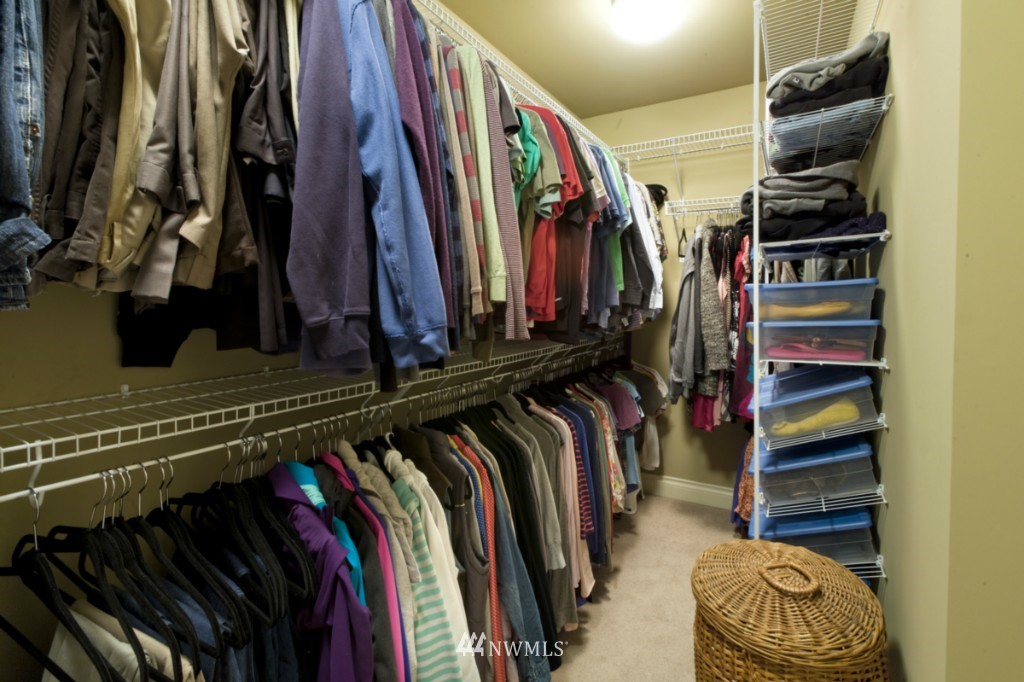 20265 86th Place Northeast Bothell, WA 98011 - Photo 12 of 21 Gallery Image 12