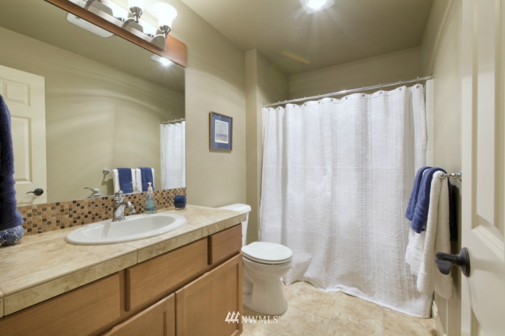 20265 86th Place Northeast Bothell, WA 98011 - Photo 14 of 21 Gallery Image 14
