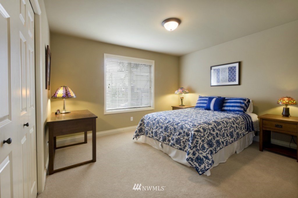 20265 86th Place Northeast Bothell, WA 98011 - Photo 15 of 21 Gallery Image 15