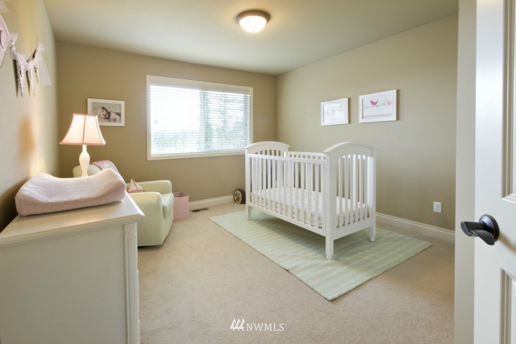 20265 86th Place Northeast Bothell, WA 98011 - Photo 17 of 21 Gallery Image 17