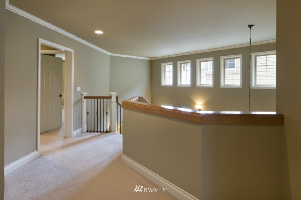 20265 86th Place Northeast Bothell, WA 98011 - Photo 19 of 21 Gallery Image 19