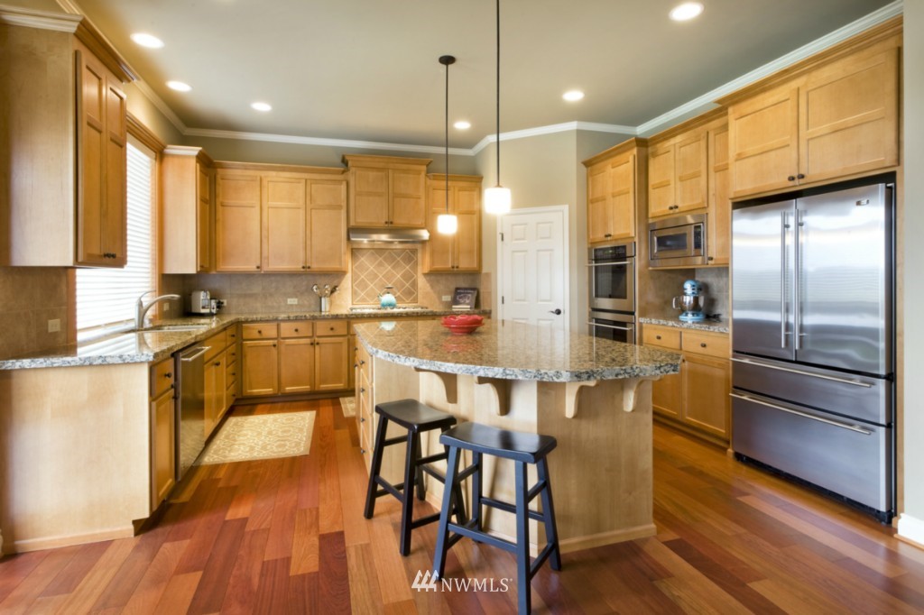 20265 86th Place Northeast Bothell, WA 98011 - Photo 4 of 21 Gallery Image 4